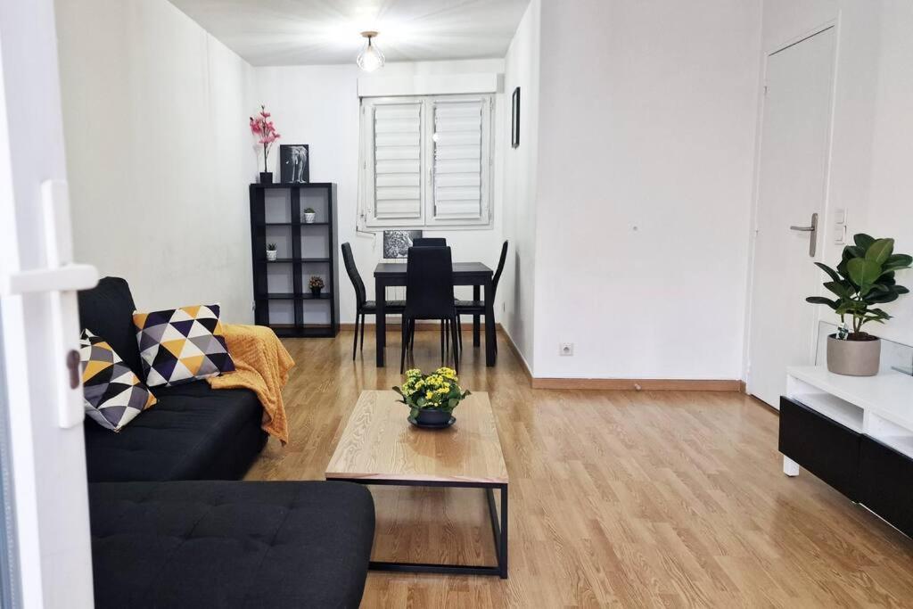 Appart Cosy & Spacieux-Metro7 Louis-Aragon+Parking Lägenhet Vitry-sur-Seine Exteriör bild