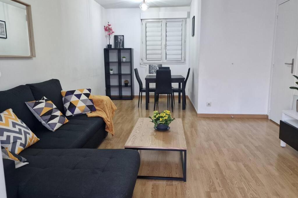 Appart Cosy & Spacieux-Metro7 Louis-Aragon+Parking Lägenhet Vitry-sur-Seine Exteriör bild